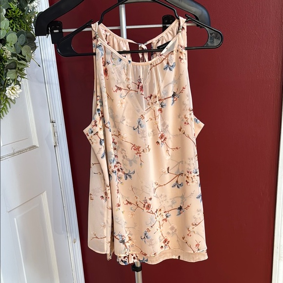 White House Black Market Tops - Floral Sleeveless Top - light pink